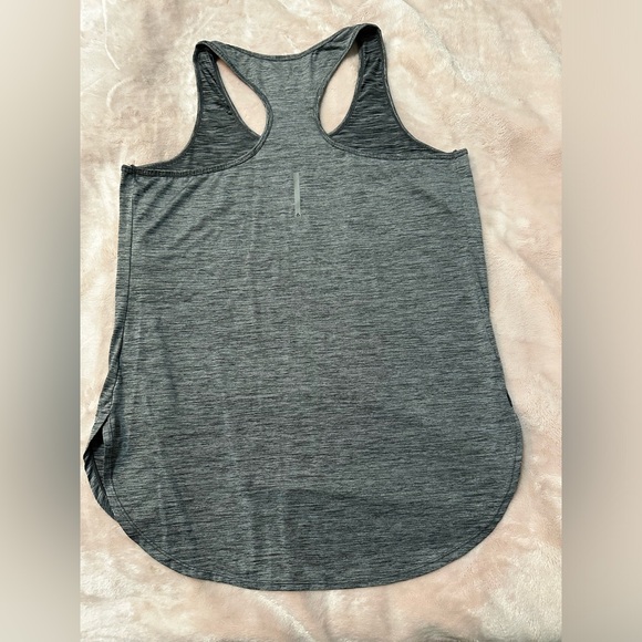 Reebok workout tank - Picture 3 of 3